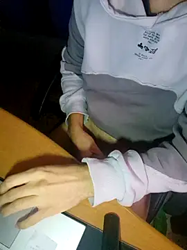 Snapshot of tipetto06 chatting on October 2025 08:59:02 AM tipetto06 online show from October 2025 08:59:02 AM