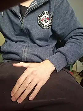 Snapshot of tipetto06 chatting on November 2025 12:28:02 PM tipetto06 online show from November 2025 12:28:02 PM