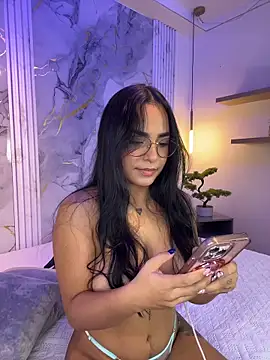 Lenna s online show from June 2026 10:04:02 PM