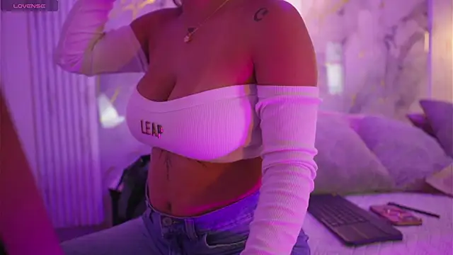 Lenna s online show from June 2026 08:17:01 PM