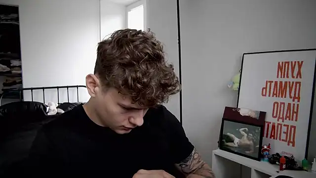 Snapshot of DanyDavis chatting on September 2025 08:17:01 AM DanyDavis online show from September 2025 08:17:01 AM