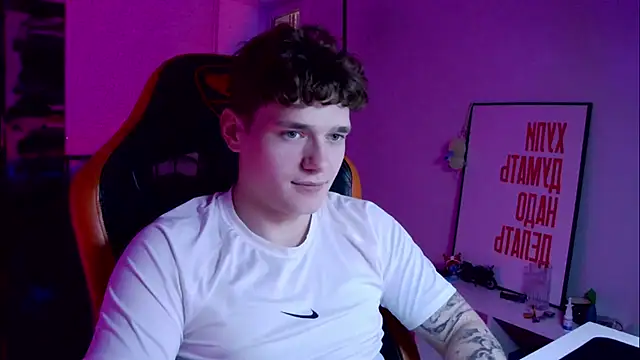 Snapshot of DanyDavis chatting on October 2025 07:23:02 PM DanyDavis online show from October 2025 07:23:02 PM