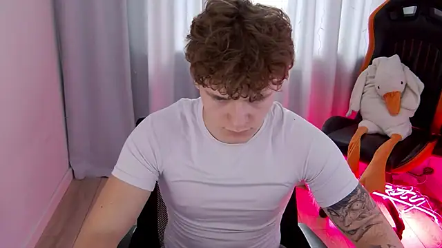 DanyDavis online show from April 2026 11:24:02 AM