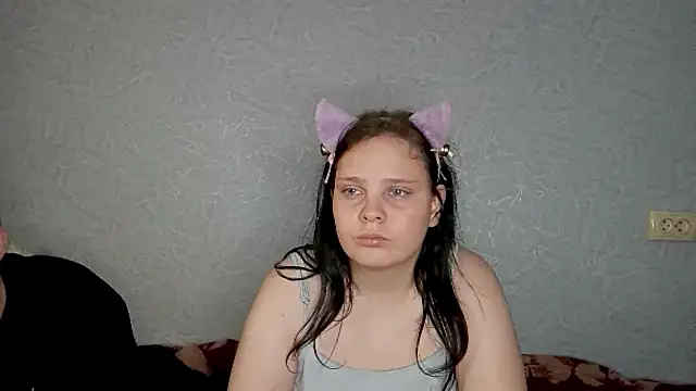 SweetPiggyx online show from April 2026 09:52:01 PM