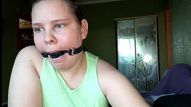 SweetPiggyx online show from May 2026 02:45:01 PM
