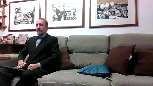 CasalcwBR online show from May 2026 01:36:01 AM