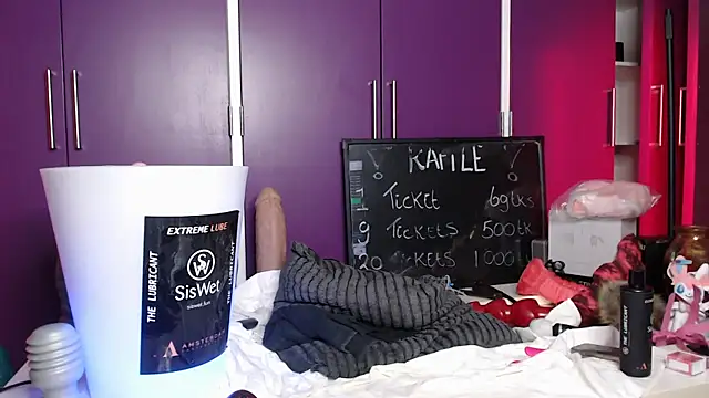 Snapshot of siswett chatting on March 2025 06:01:02 PM siswett online show from March 2025 06:01:02 PM