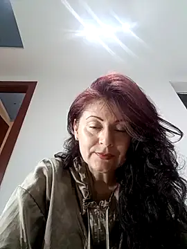 lunadicty online show from September 2025 09:53:02 PM