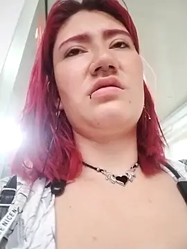 Cerecitaa02  online show from December 2025 11:40:02 AM