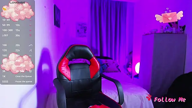 SkylerBennet online show from September 2025 03:53:01 AM