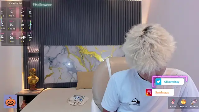 OliverTwinky online show from October 2025 09:59:01 PM