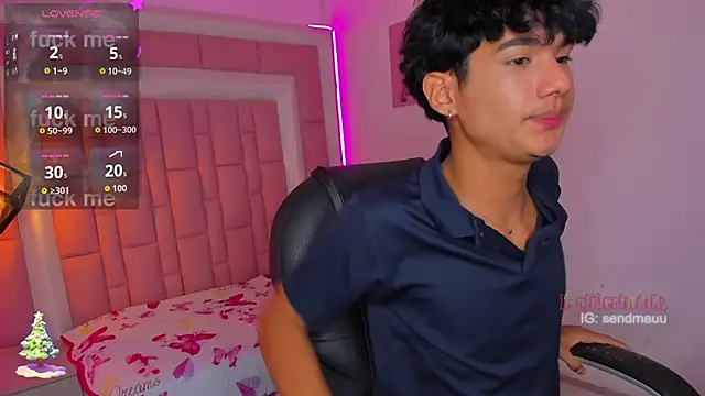 OliverTwinky online show from November 2025 07:08:02 AM