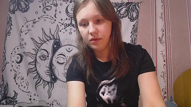 Snapshot of Thighswithspikes chatting on September 2025 09:34:02 AM Thighswithspikes online show from September 2025 09:34:02 AM