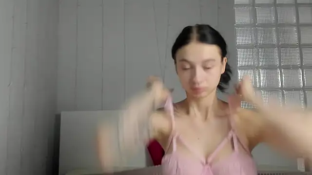 Snapshot of Chatty_Alice chatting on September 2025 01:16:02 AM Chatty Alice online show from September 2025 01:16:02 AM