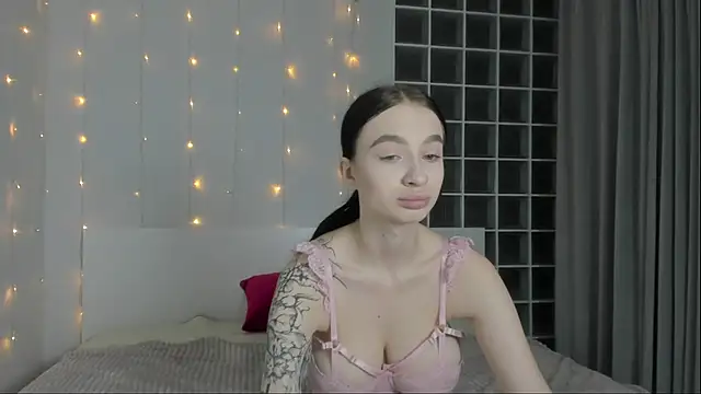 Snapshot of Chatty_Alice chatting on October 2025 11:50:04 PM Chatty Alice online show from October 2025 11:50:04 PM