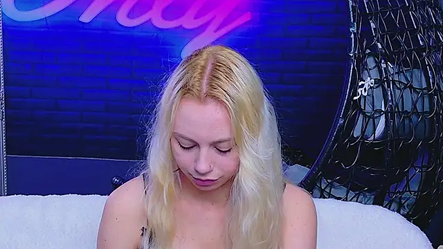 AlessiaCroft online show from April 2026 04:03:02 AM