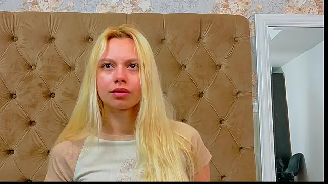 AlessiaCroft online show from May 2026 04:10:02 AM
