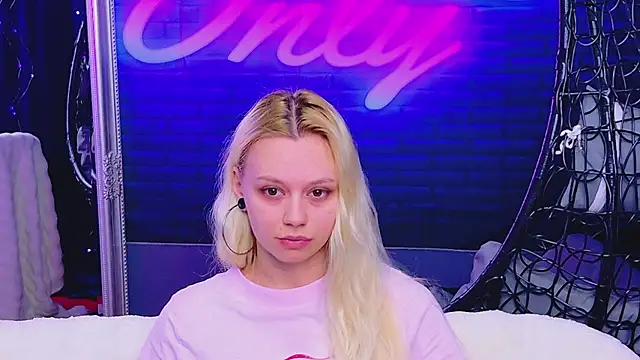 AlessiaCroft online show from May 2026 03:58:02 AM
