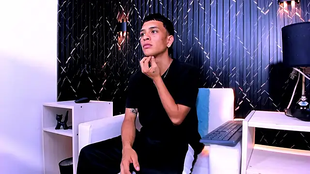 Matt Ruso online show from October 2025 03:42:02 AM