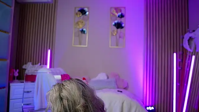 SabrinaJade online show from March 2026 06:28:01 AM