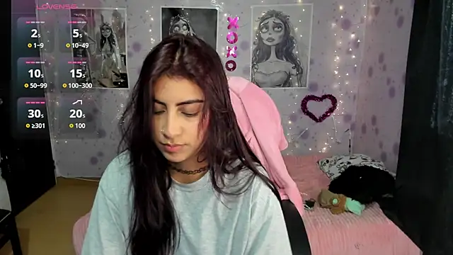 Snapshot of Medussa_katt chatting on September 2025 10:20:01 PM Medussa katt online show from September 2025 10:20:01 PM