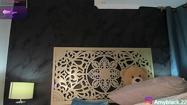 Amyblack   online show from January 2026 12:48:01 AM