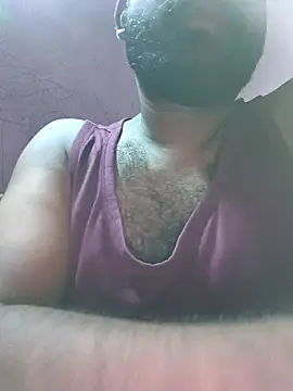 Snapshot of UrbanUtopia chatting on October 2025 05:02:02 PM UrbanUtopia online show from October 2025 05:02:02 PM