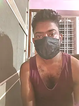 Snapshot of UrbanUtopia chatting on November 2025 04:51:02 PM UrbanUtopia online show from November 2025 04:51:02 PM