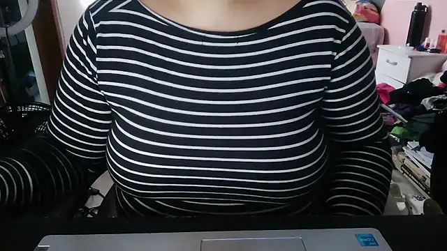 nicolebiancardi5 online show from April 2026 11:54:02 AM