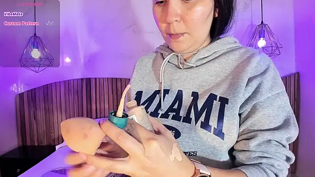 AlissaJoness online show from April 2026 11:44:01 AM