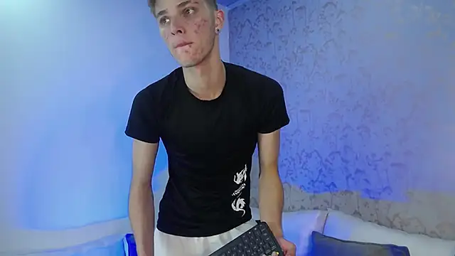 Snapshot of Robbin_Blaze chatting on September 2025 07:37:02 PM Robbin Blaze online show from September 2025 07:37:02 PM