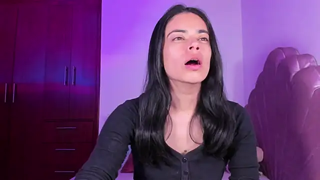 BellaSun  online show from October 2025 04:54:01 AM