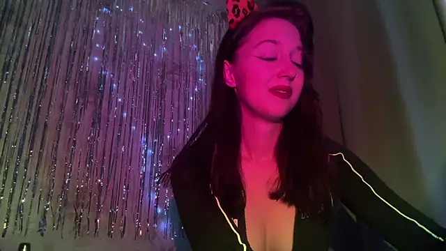 Snapshot of YourTemptation_ chatting on December 2025 10:11:02 AM YourTemptation online show from December 2025 10:11:02 AM