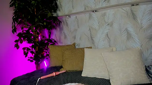 Candy Cansew online show from March 2026 01:10:02 AM