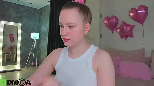 Candy Cansew online show from May 2026 01:13:01 AM