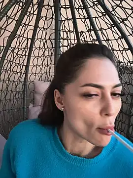 Snapshot of ChloeDevine chatting on April 2026 05:14:02 PM ChloeDevine online show from April 2026 05:14:02 PM