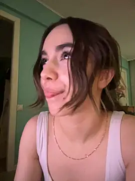 Snapshot of CupSizeGirl chatting on February 2026 01:31:02 PM CupSizeGirl online show from February 2026 01:31:02 PM