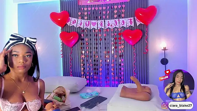 ciara blake online show from February 2026 08:01:01 PM