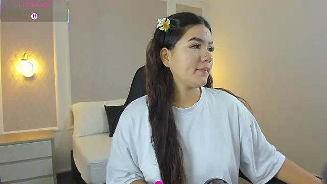 Snapshot of malu_03x chatting on September 2025 02:15:02 AM malu 03x online show from September 2025 02:15:02 AM