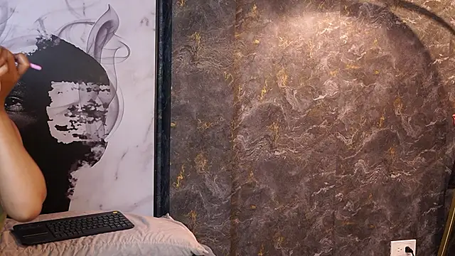 Snapshot of Susan_wall chatting on February 2026 12:45:02 PM Susan wall online show from February 2026 12:45:02 PM