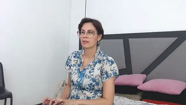 amanda ramirez online show from July 2026 10:26:02 PM