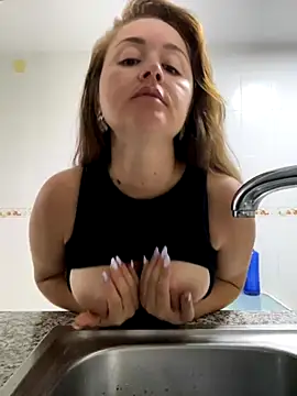 Snapshot of IvannaDivina chatting on September 2025 04:56:01 PM IvannaDivina online show from September 2025 04:56:01 PM