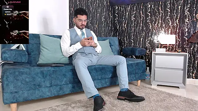 samuelcoopeer online show from November 2025 03:34:01 PM