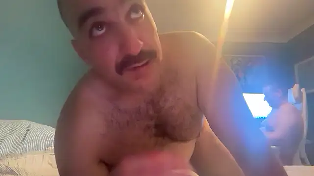 Snapshot of CloudyMuscleBeefy chatting on May 2026 09:45:01 PM CloudyMuscleBeefy online show from May 2026 09:45:01 PM