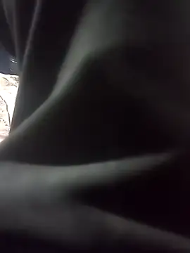 ConfidedAward online show from November 2025 04:33:02 AM