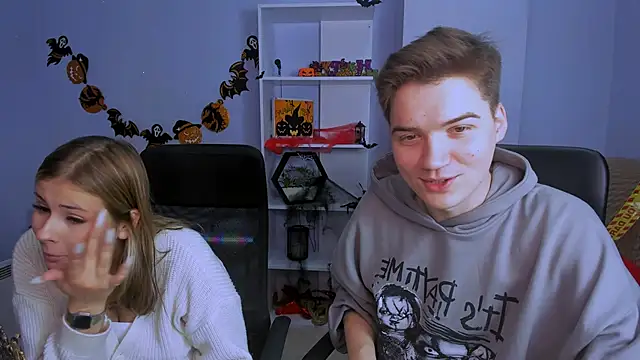 jeren smile online show from October 2025 07:34:02 PM