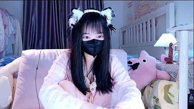 Snapshot of love-uiui chatting on October 2025 04:08:02 PM love-uiui online show from October 2025 04:08:02 PM