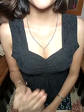 Snapshot of Isha_Sax chatting on September 2025 07:37:02 PM Isha Sax online show from September 2025 07:37:02 PM