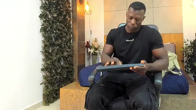 Snapshot of MarcusBlack_ chatting on May 2026 11:38:01 AM MarcusBlack online show from May 2026 11:38:01 AM