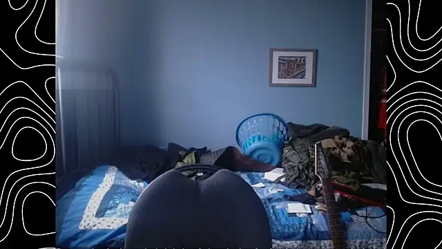 Snapshot of lustylyndon chatting on December 2025 08:18:02 PM lustylyndon online show from December 2025 08:18:02 PM